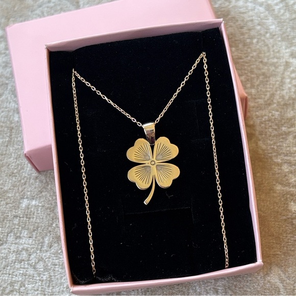 Brand New 14K Gold Plated Sterling Silver 4 Leaf Clover Necklace Lucky Charm - Picture 2 of 16